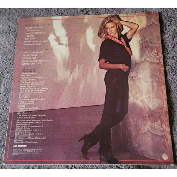 Olivia Newton John "Totally Hot" Vinyl LP Album MCA records 1978 - Picture 2 of 4